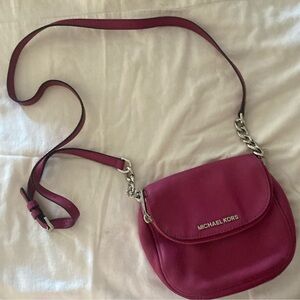 Micheal Kors Fushia Shoulder Bag